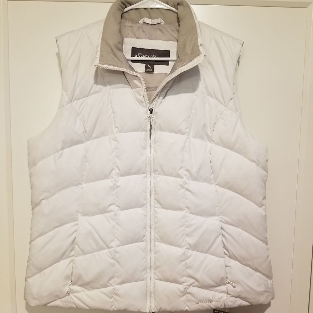 Eddie Bauer puffer vest NWT